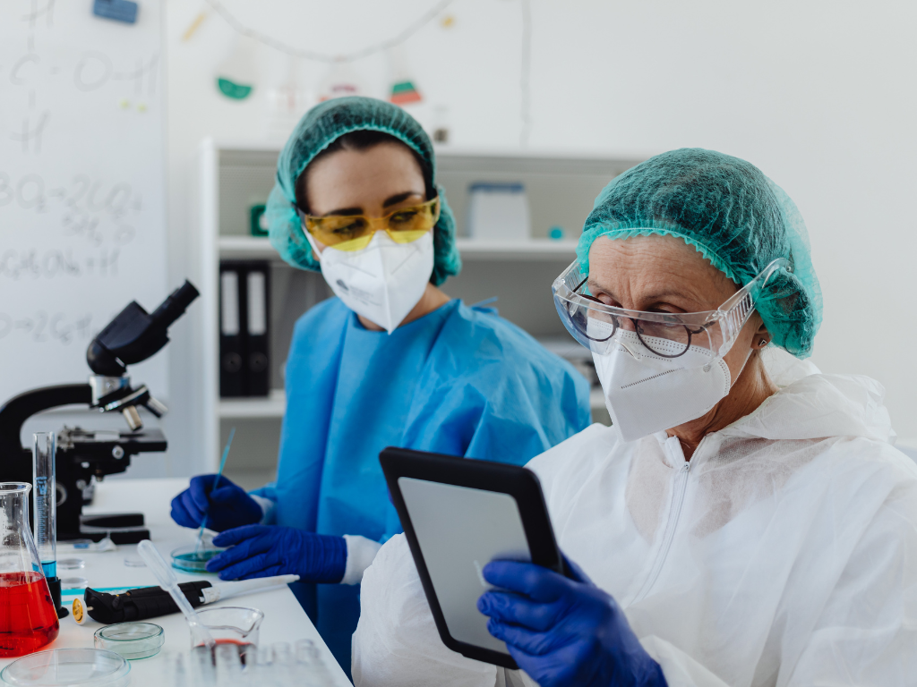 Sicurezza e Cybersicurezza per sistemi informatici delle aziende del settore sanitario, farmaceutico e laboratori clinici